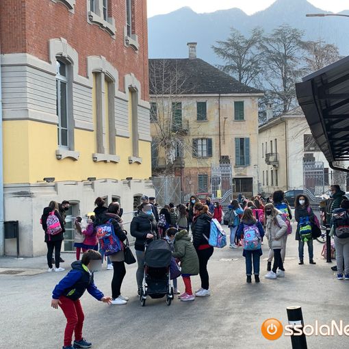Ecco chi potrà richiedere di mandare i figli a scuola nonostante la Dad