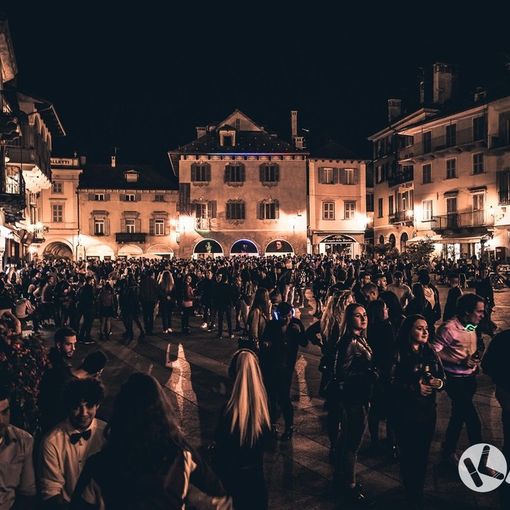 Si balla in piazza Mercato con la Silent Disco
