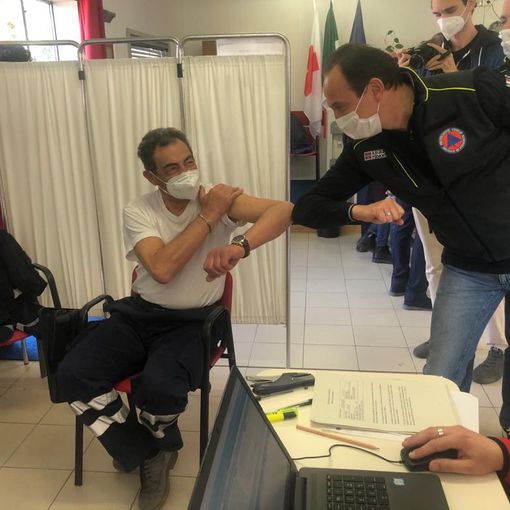 Vaccine day per i volontari della Protezione civile