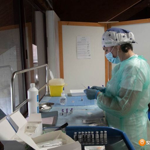 Vaccini, nuove iniziative per incentivare l'adesione degli over 60