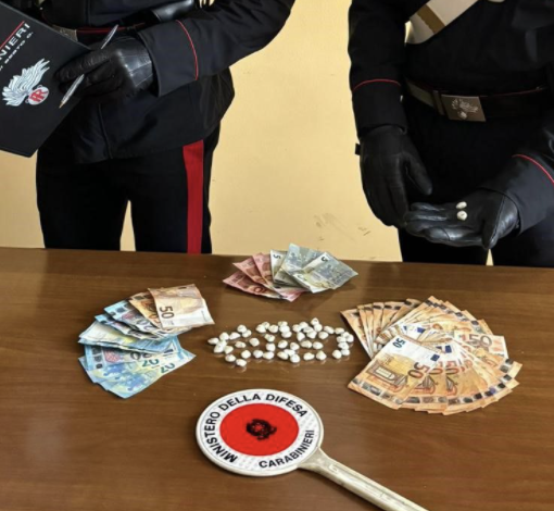 Droga, gestiva lo spaccio via Whatsapp da Sesto Calende: traffici anche nelle province del Vco e di Novara