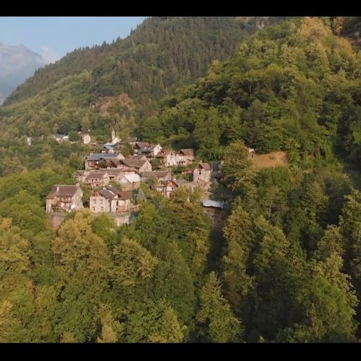 Quarant'anni fa la rinascita di Bordo, ripopolata dalla comunità buddista