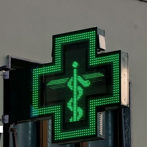 Minorenni arrivati dal milanese gli autori dei furti nelle farmacie?
