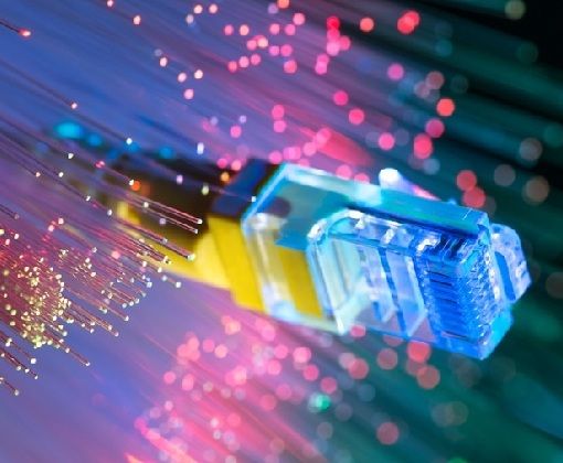 &quot;Fibra ottica in tutti i Comuni entro fine 2025&quot;