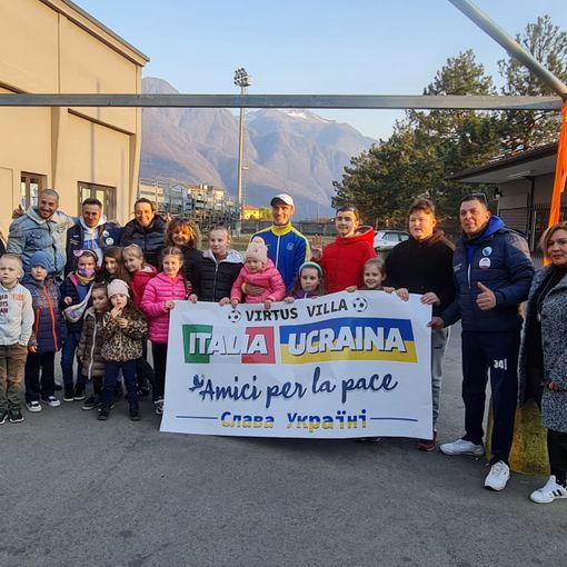 Bambini ucraini, scappati dalla guerra, in campo con la Virtus Villa VIDEO