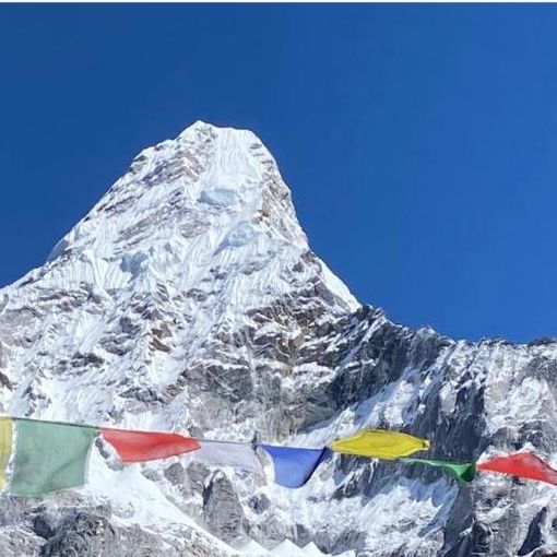 A La Fabbrica le immagini della scalata all'Ama Dablam