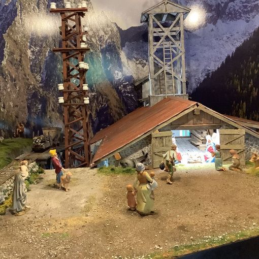 L’Associazione Figli della Miniera inaugura la storica Polveriera di Pestarena