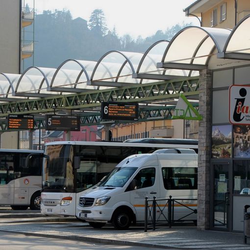 Saranno consolidate le colonne di sostegno del movicentro