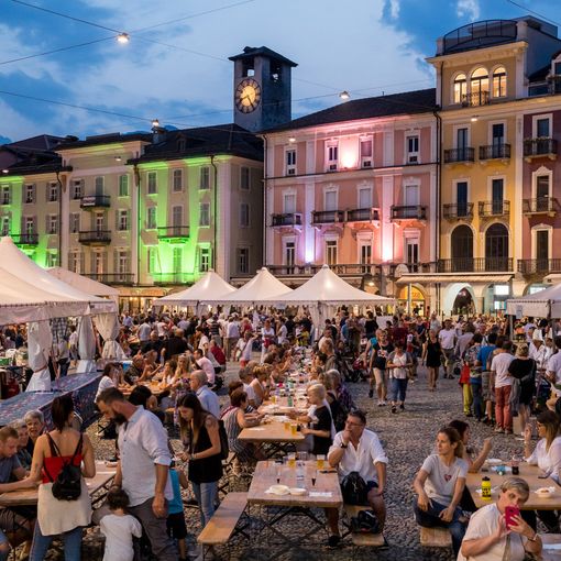 Gusti, musica e divertimento: ottavo campionato ticinese del risotto a Locarno