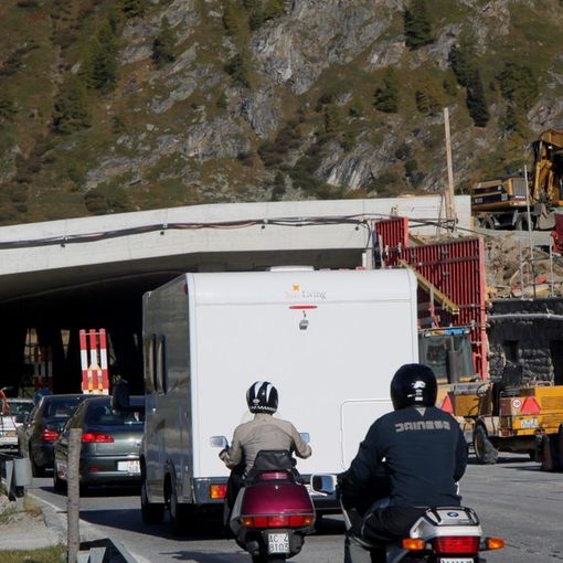Un “anno eccezionale&quot; per l'apertura dei grandi passi alpini