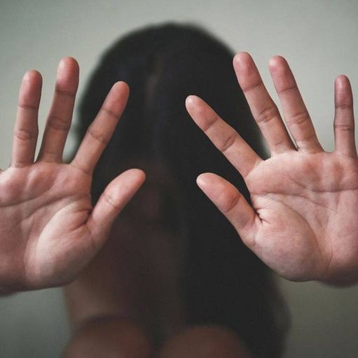 Violenza sulle donne: attivo il numero 3356978767 del progetto &quot;Giù le mani&quot; per chiedere aiuto