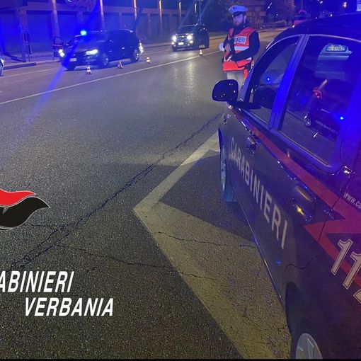 Controlli dei carabinieri durante le festività: 14 le patenti ritirate nel Vco