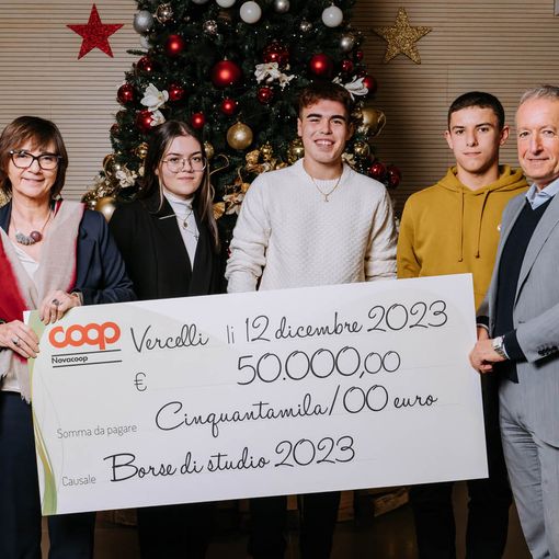 Nova Coop assegna borse di studio ai figli dei dipendenti: premiati sette studenti del Vco
