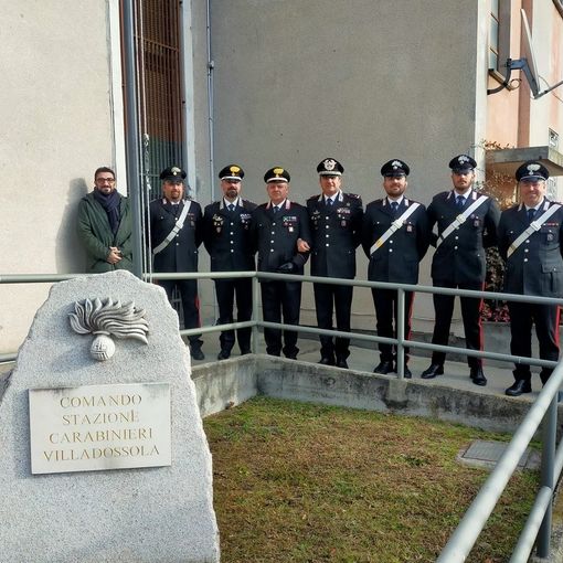 Il generale Di Stasio in visita alla caserma di Villadossola