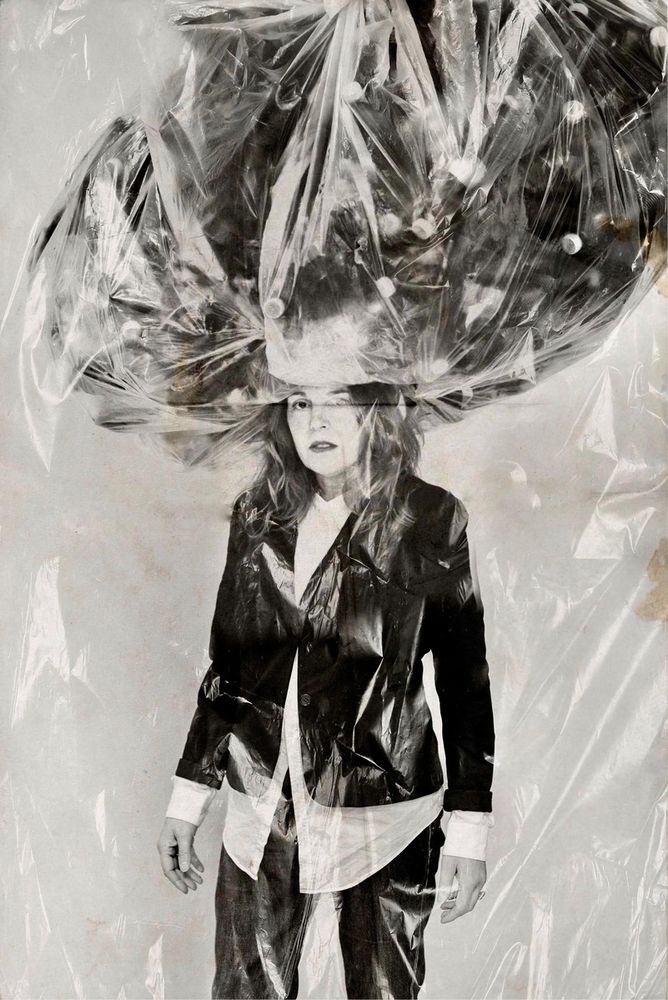 Enrica Borghi presenta “Riverbero” Enrica Borghi presenta “Riverbero”