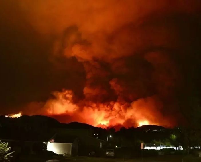 Incendio in una discoteca, oltre 50 morti in Macedonia del Nord