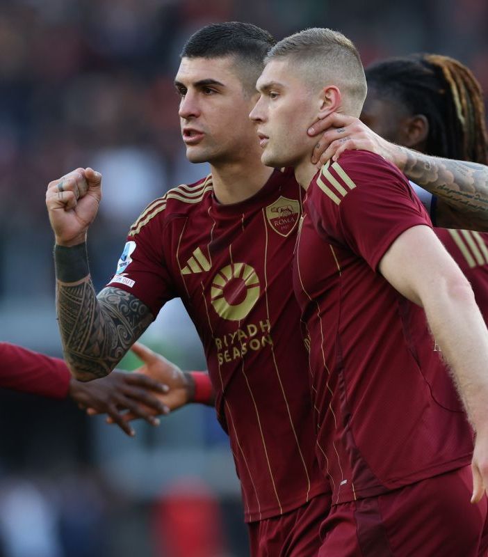 La Roma fa 13, Cagliari piegato 1-0 con rete di Dovbyk