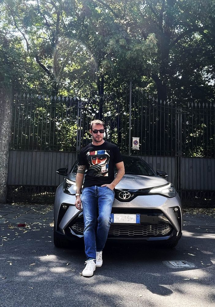 L'ossolano Mattia Vairoli lancia il marchio di moda CRX78
