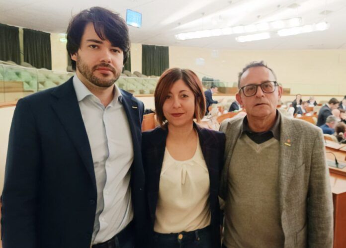 Gruppo M5S: &quot;Sul blocco dei diesel lo scontro interno al centrodestra è una pagliacciata&quot;