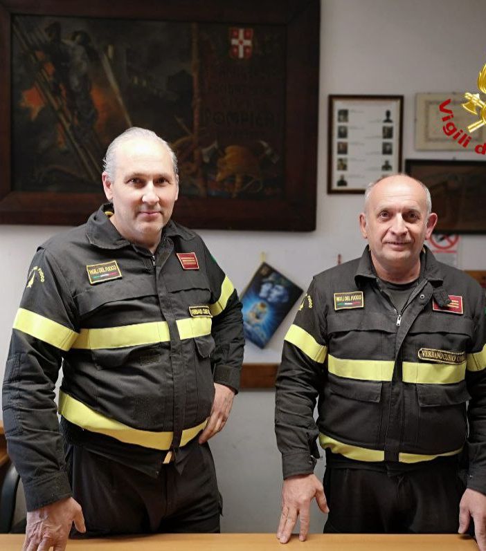 Capo Reparto Mattei a sinistra, Capo Reparto Steffe a destra