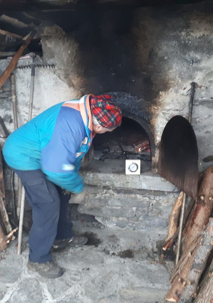 Camminar mangiando fra i forni Walser nella Perla del Rosa