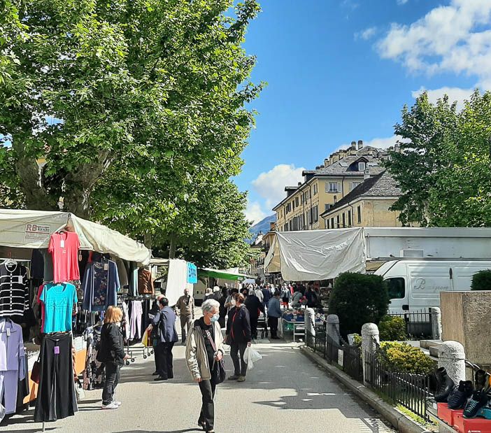 Sabato torna il mercato in via Rosmini, largo Madonna della Neve e piazza Tibaldi