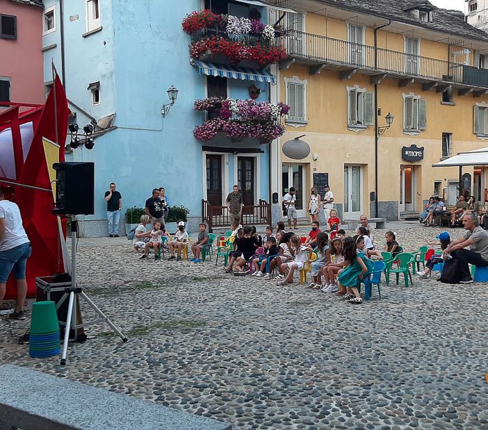 Domo torna ad animarsi con la prima serata dei Giovedì d’estate FOTO E VIDEO