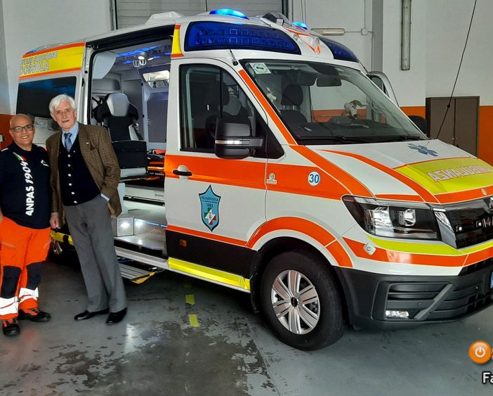 Una nuova ambulanza per i Volontari di Villa  FOTO E VIDEO
