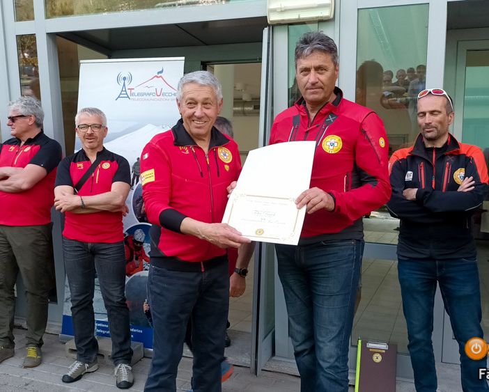 Il Soccorso Alpino ha 'salutato' il pensionamento di Felice Darioli