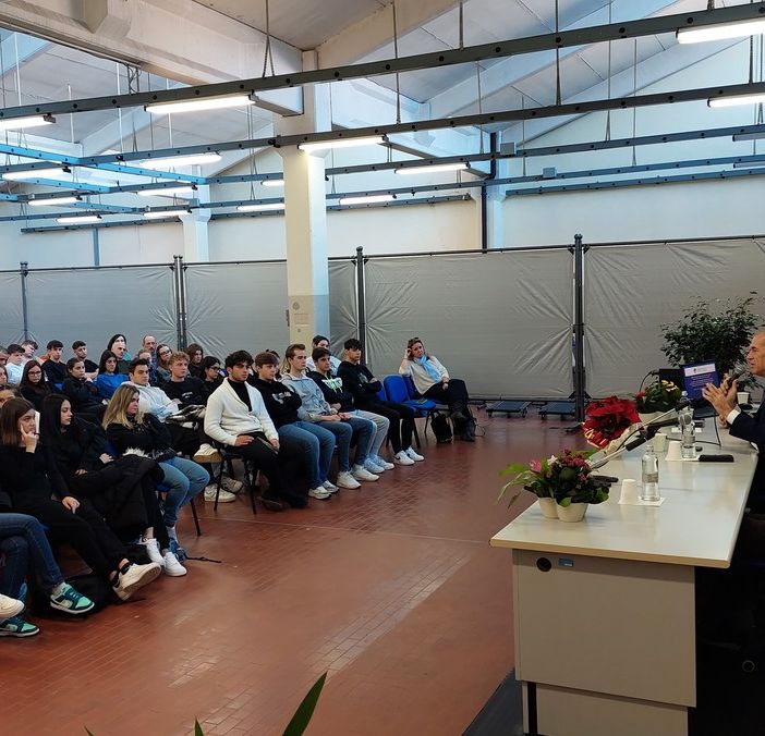 A lezione di economia con il professor Carlo Cottarelli