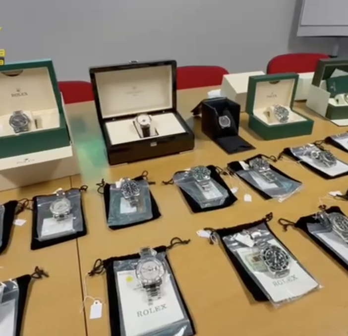 All’asta 350 orologi di lusso sequestrati per un valore  che supera il milione di euro VIDEO