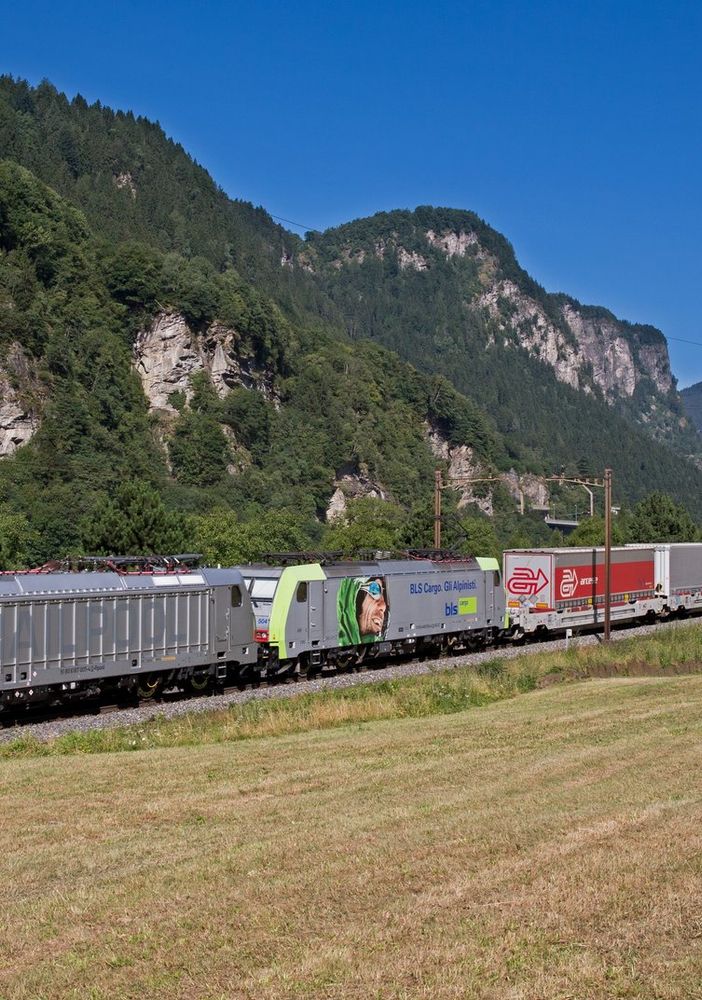 Più treni sulla linea Kaldenkirchen (Germania) - Domodossola