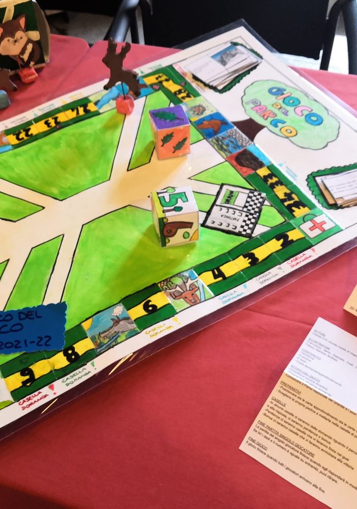 Giochi in scatola sulle tradizioni di Vogogna realizzati dagli alunni delle medie