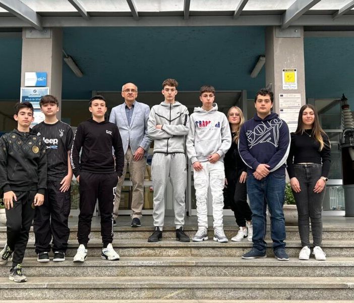 Concorso PretenDiamo Legalità, lo spot del Marconi Galletti Einaudi vince la fase provinciale