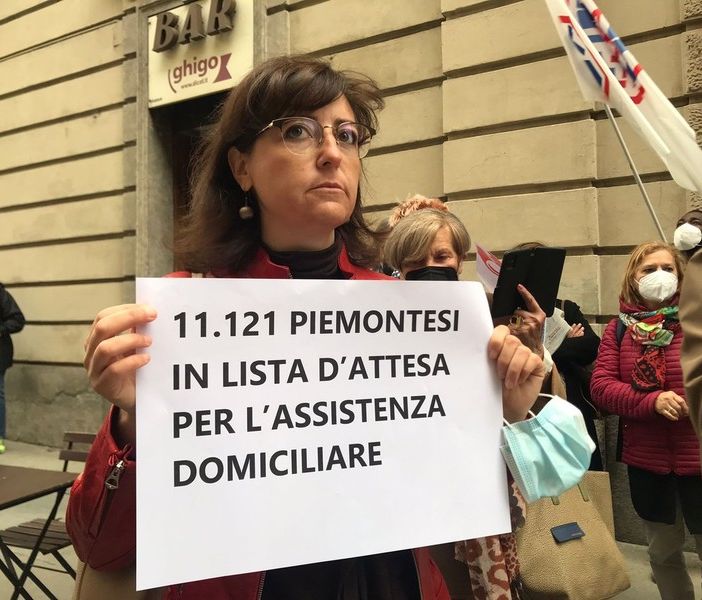 Anziani e disabili psichiatrici, 11mila piemontesi in attesa delle cure domiciliari