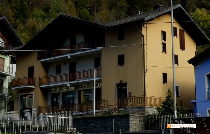 Foto: l'agenzia di Baceno che Intesa San Paolo vuol chiudere