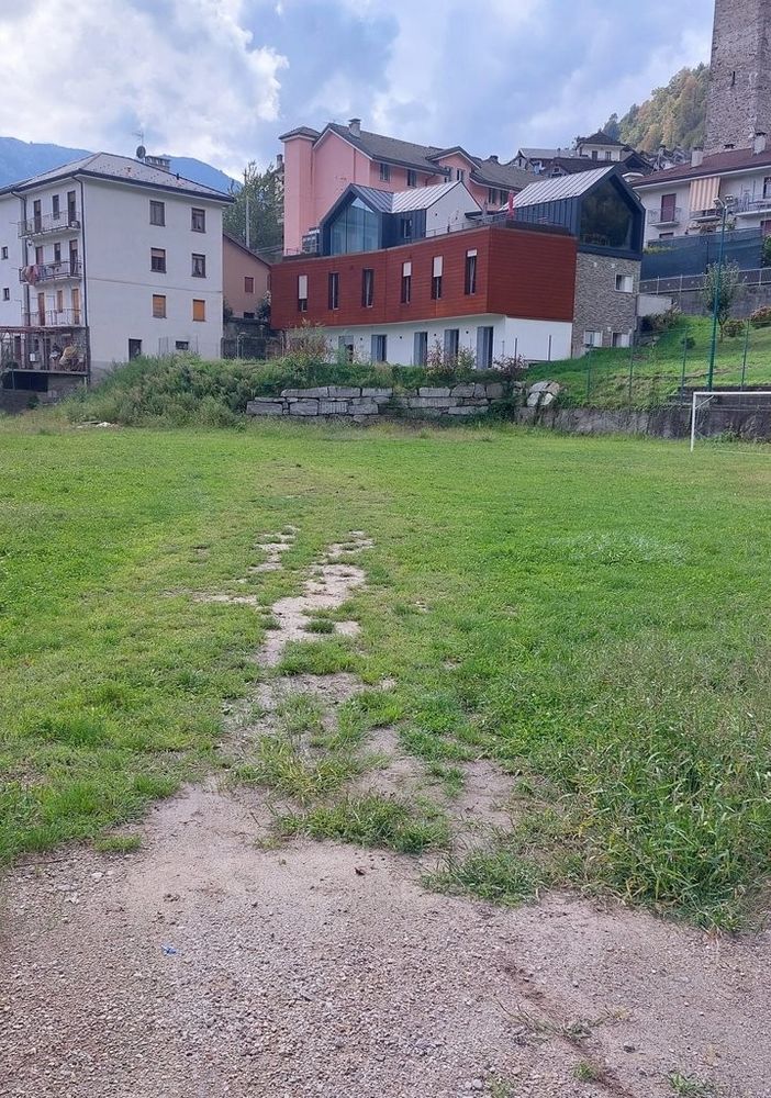 Il campo sportivo di Montescheno attende ancora una sistemazione  FOTO