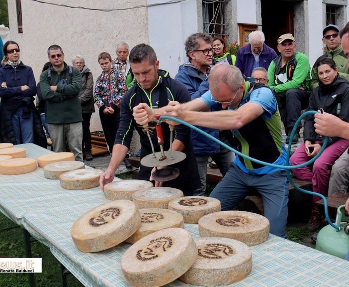 Crampiolo, lo scharghè e il Bettelmatt: una festa della montagna   FOTO