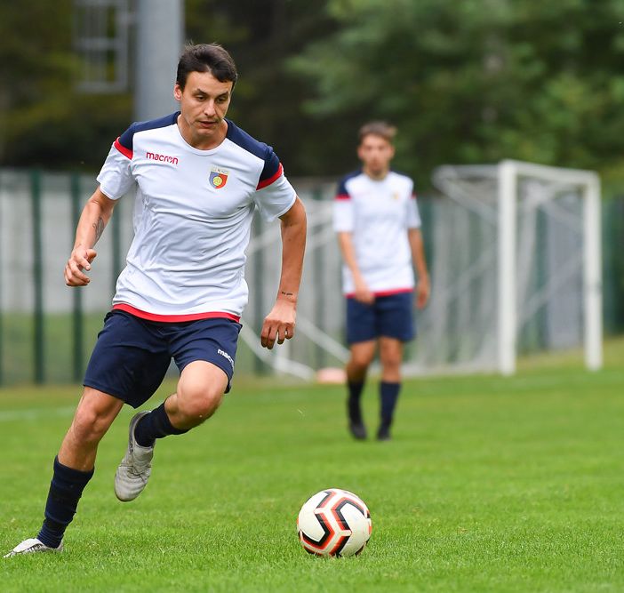 Nella foto Rolandi autore del primo gol della Pro