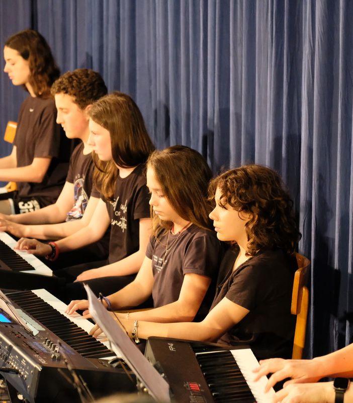 Con SuoniAmo i bambini imparano a far musica e condividono esperienze