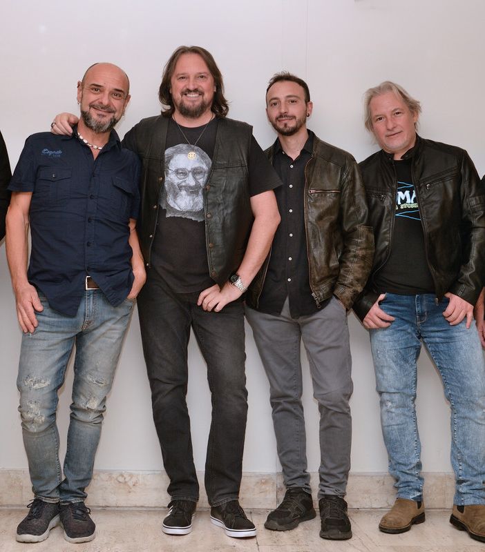 Cresce l'attesa per il concerto dei Nomadi alla Fabbrica