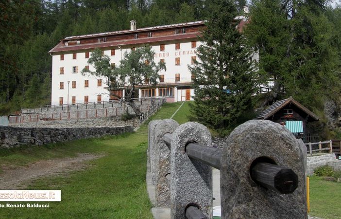 Tre le società interessate all'acquisto dell'ex albergo Cervandone