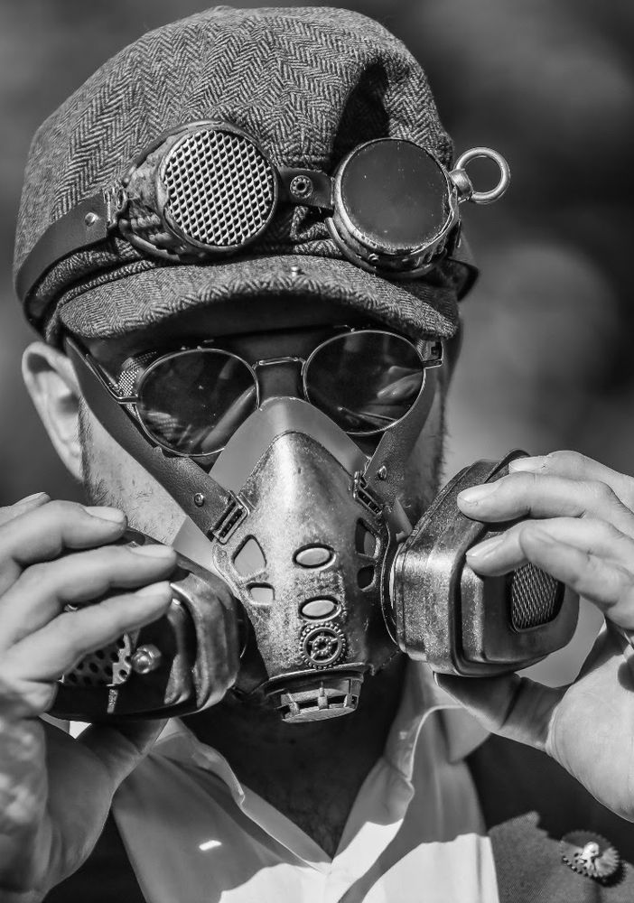 Max Stringara e la sua fedele Nikon stasera a La Cinefoto