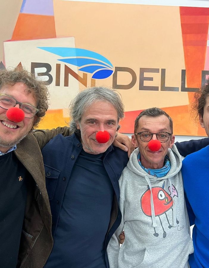 Franco e Andrea, con i loro &quot;bambini delle fate&quot; arrivano a Domodossola per Dottor Clown Vco (VIDEO)