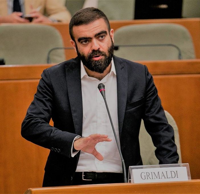 No vax in terapia intensiva, Grimaldi (LUV): &quot;Situazione gravissima&quot;