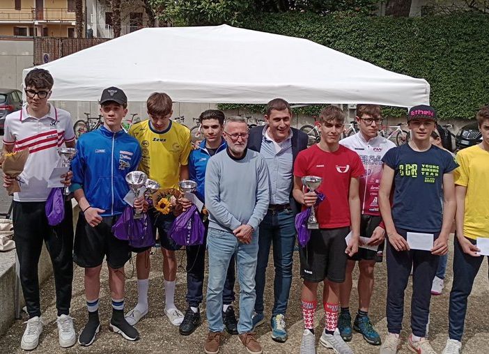 Ciclismo, due settimi posti per il Pedale a Castelletto Ticino