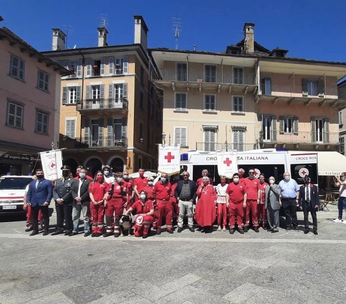 Donata da Lorenzo D'Aloisio una nuova ambulanza alla Cri di Domodossola