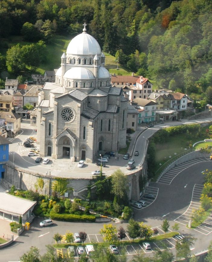 Vigezzina, per i 100 anni la mostra 'Donne, Madonne e Treno' a Villette e la presentazione di ex-voto a Re