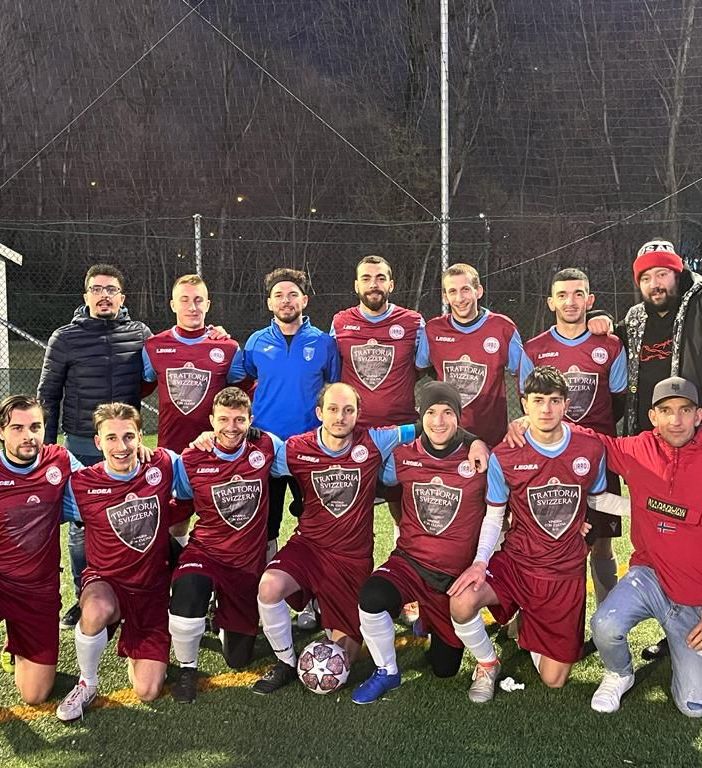 Foto: la formazione degli Irriducibili Domo