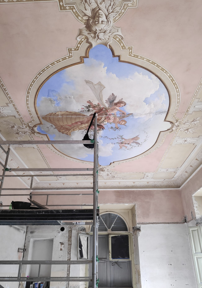 Continuano i lavori in Villa Renzi a Crevoladossola
